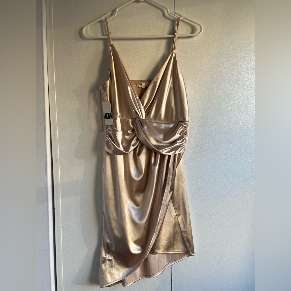 Never been worn great wedding guest dress